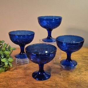 LUMINARC FRANCE Cobalt Blue Embossed Footed Dessert Sundae Bowls, Set of 4